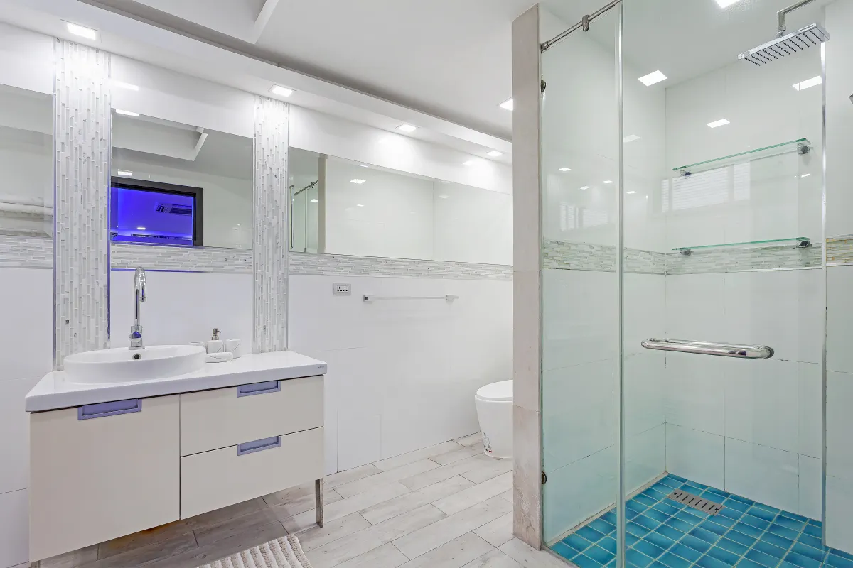 Royal Grand High Grove room